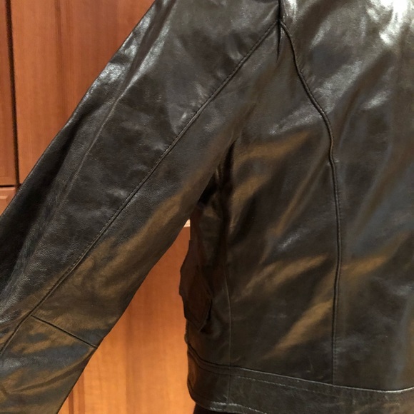 Arden B Lamb Leather Jacket - Picture 6 of 15